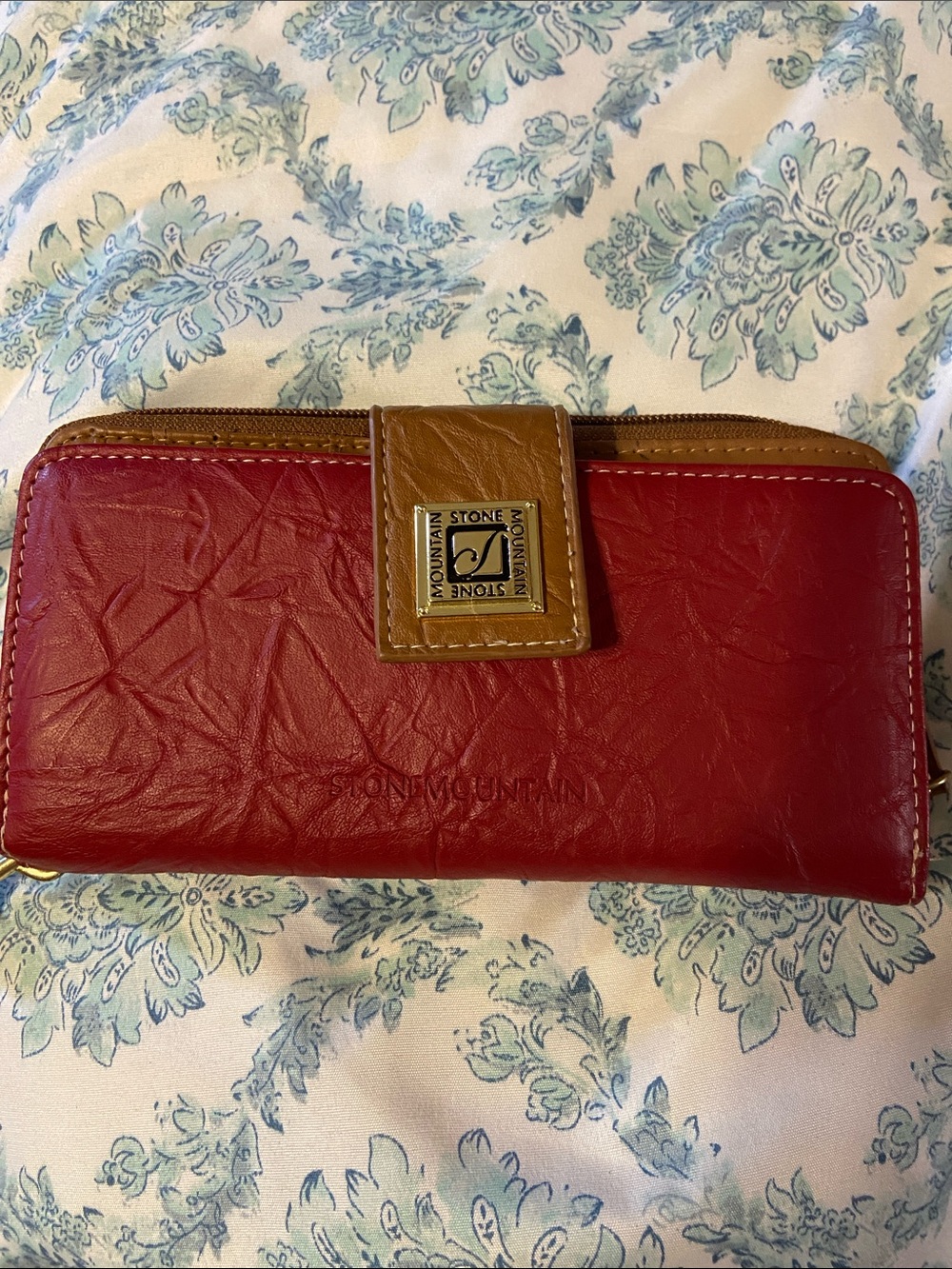 Stone Mountain Accessories Red Wristlet Wallet with Tan Accent